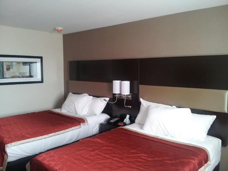 Howard Johnson By Wyndham Jamaica Ny Near Airtrain Jfk 纽约 外观 照片